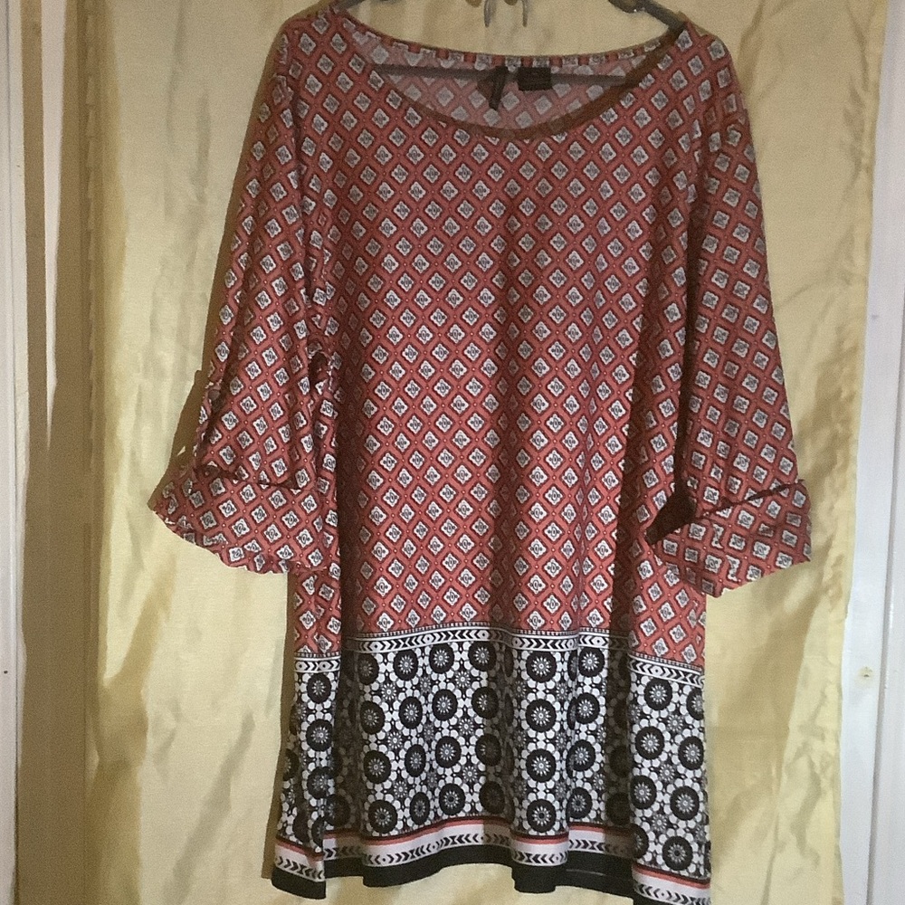 New Directions Red and Black Patterned Tunic